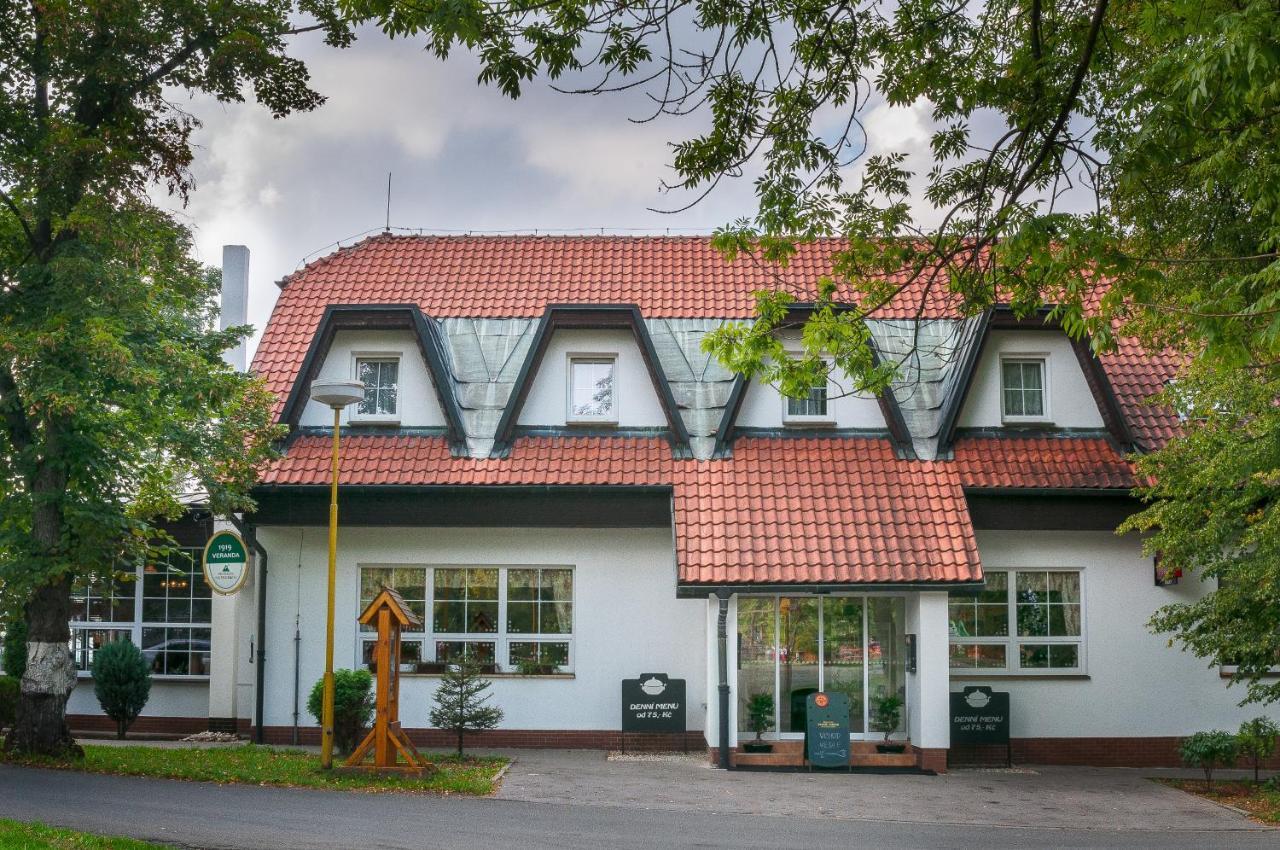 Hotel Na Skalkach Nový Jičín Buitenkant foto
