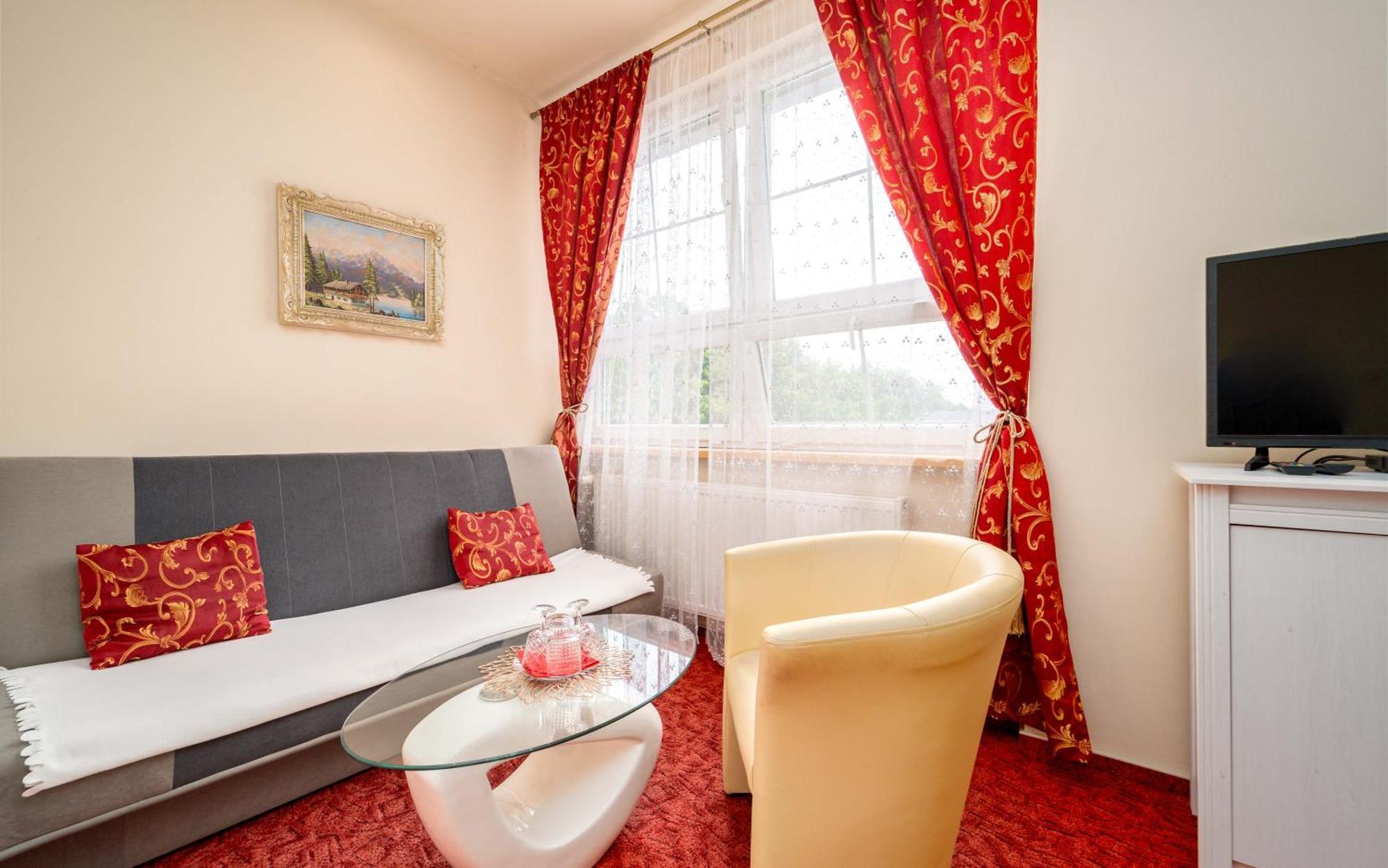 Hotel Na Skalkach Nový Jičín Buitenkant foto