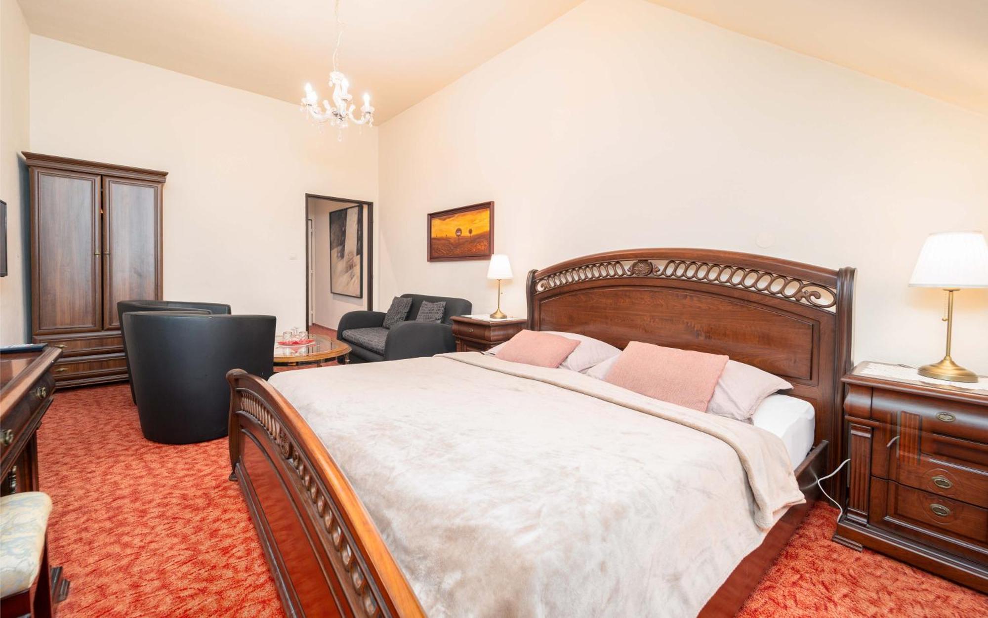 Hotel Na Skalkach Nový Jičín Buitenkant foto