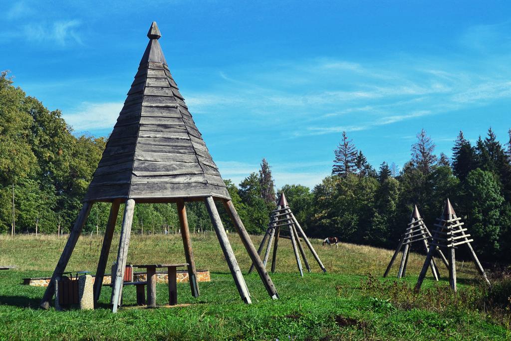 Hotel Na Skalkach Nový Jičín Buitenkant foto