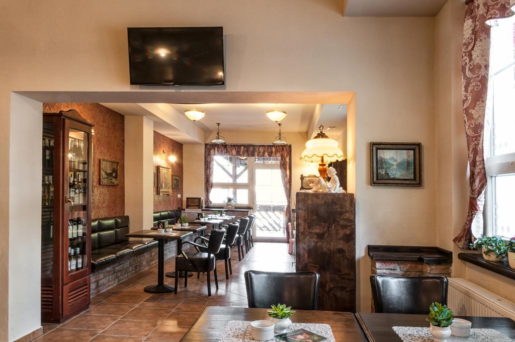 Hotel Na Skalkach Nový Jičín Buitenkant foto